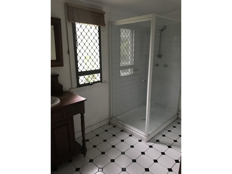 7 Thackery Street, Park Avenue QLD 4701