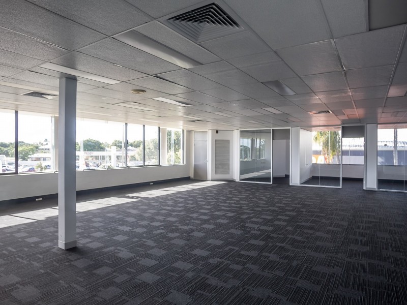 1 Aquatic Place, Berserker QLD 4701