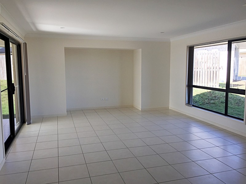 9 Gee Place, Gracemere QLD 4702