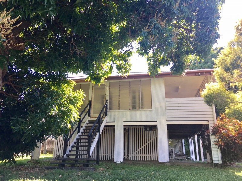 17 Card Street, Berserker QLD 4701