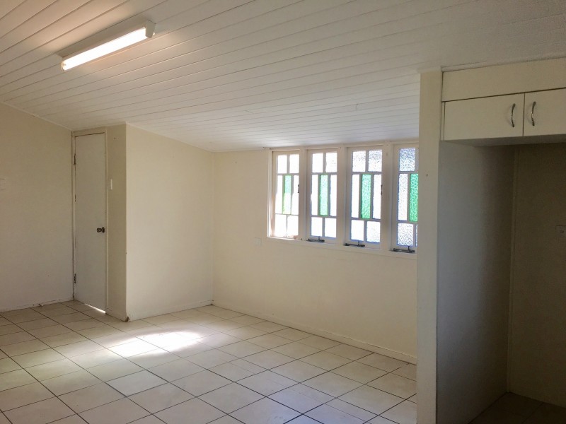 17 Card Street, Berserker QLD 4701