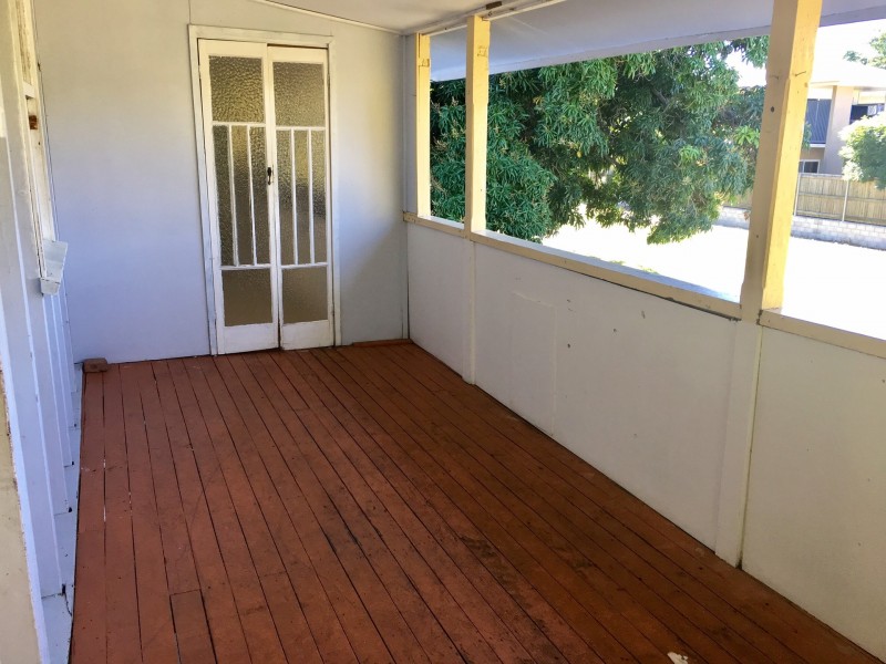 17 Card Street, Berserker QLD 4701