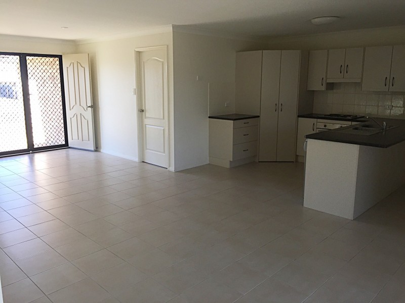 8 Audrey Drive, Gracemere QLD 4702