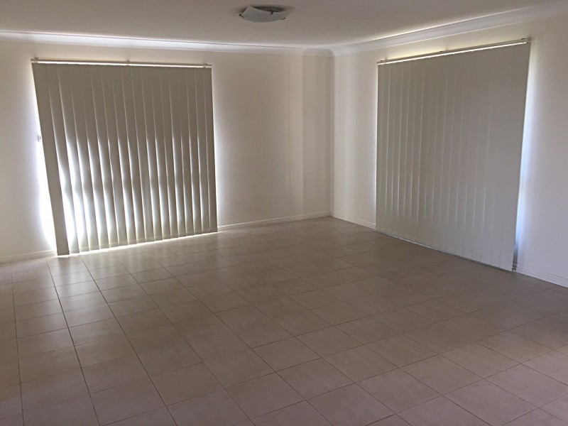 8 Audrey Drive, Gracemere QLD 4702