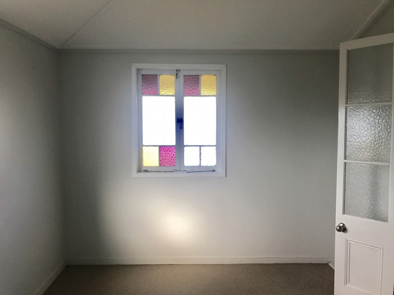 12 Charles Street, Berserker QLD 4701