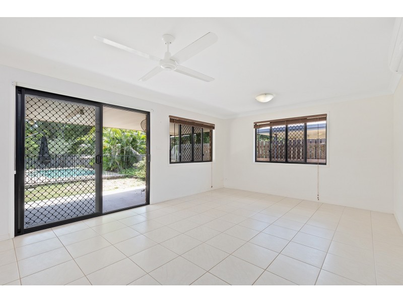 293 Creek Street, Berserker QLD 4701