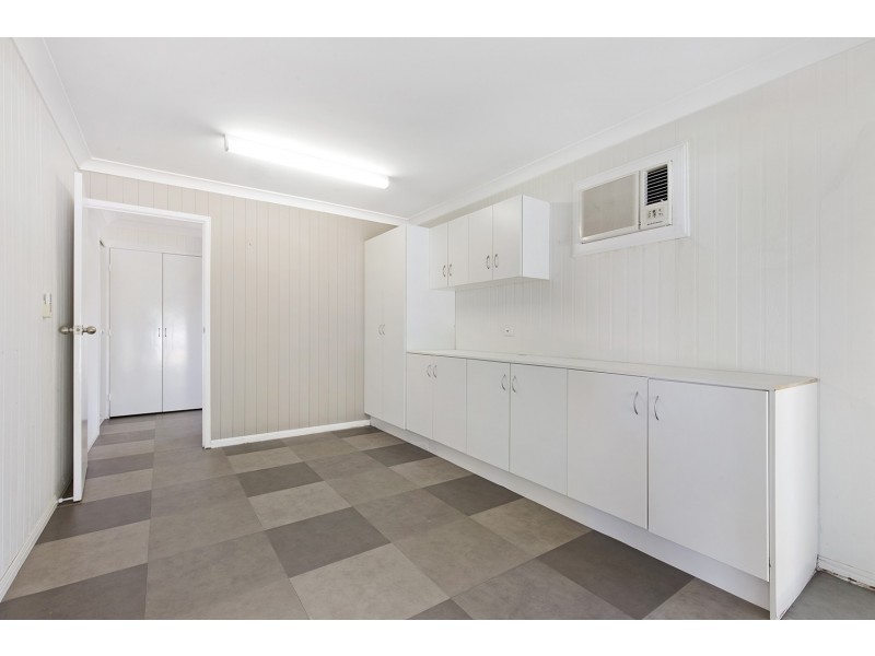 293 Creek Street, Berserker QLD 4701