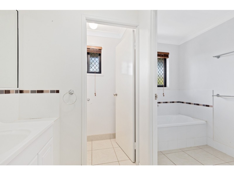 293 Creek Street, Berserker QLD 4701