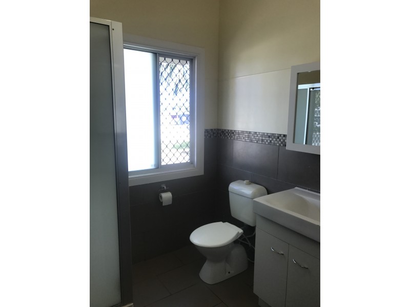 194 Berserker Street, Berserker QLD 4701