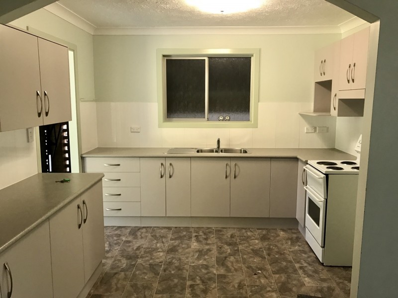 34 Cowap Street, Park Avenue QLD 4701