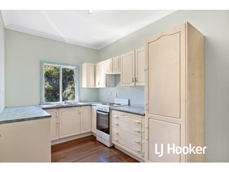 97 Lakes Creek Road, Berserker QLD 4701