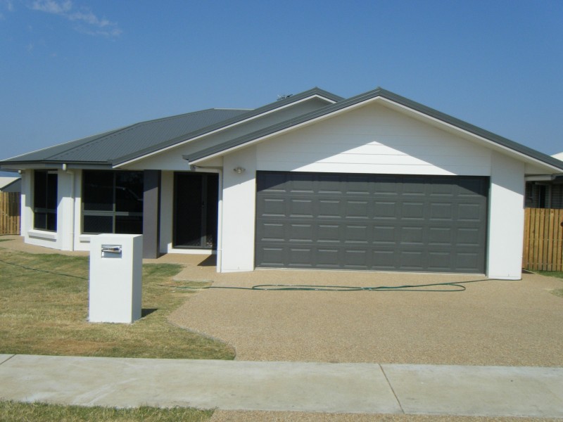 34 Lucas Street, Gracemere QLD 4702