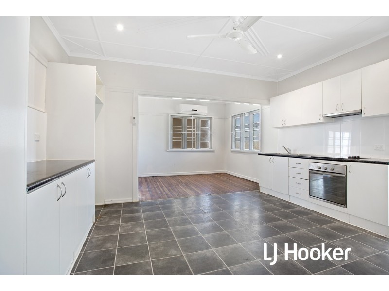 42 Lucas Street, Berserker QLD 4701