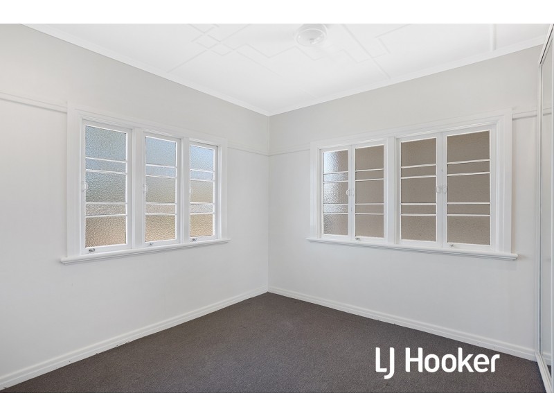 42 Lucas Street, Berserker QLD 4701