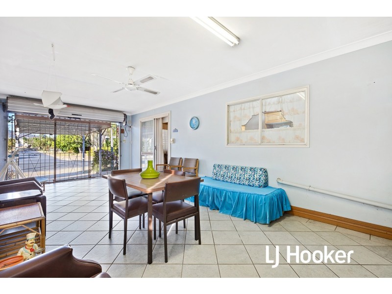 39 Booker Street, Park Avenue QLD 4701