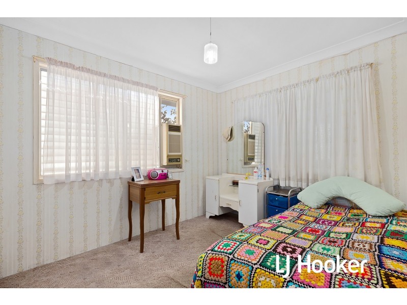 39 Booker Street, Park Avenue QLD 4701