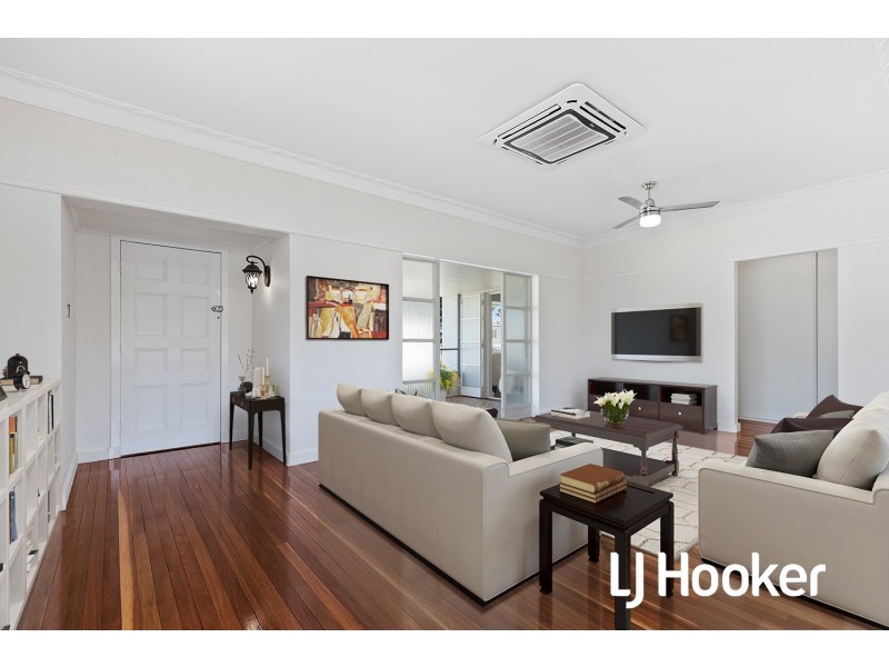 67 Brecknell Street, The Range QLD 4700