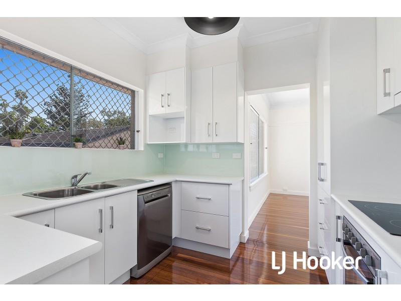 67 Brecknell Street, The Range QLD 4700
