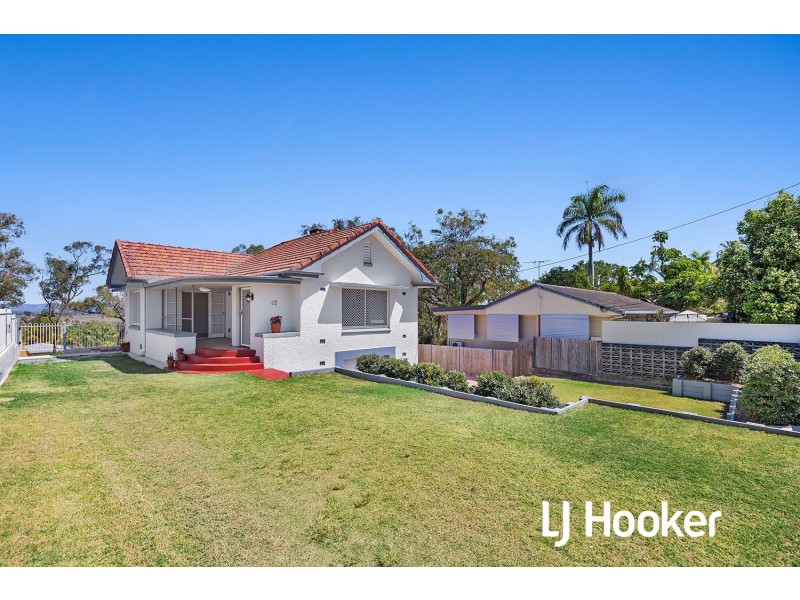 67 Brecknell Street, The Range QLD 4700