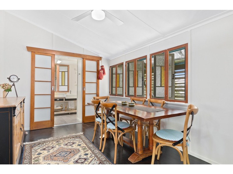 103 Livingstone Street, Berserker QLD 4701