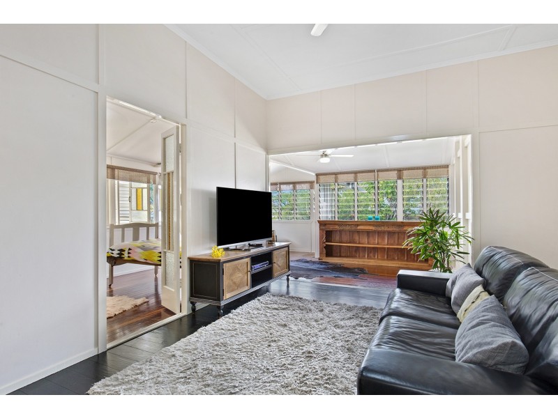 103 Livingstone Street, Berserker QLD 4701
