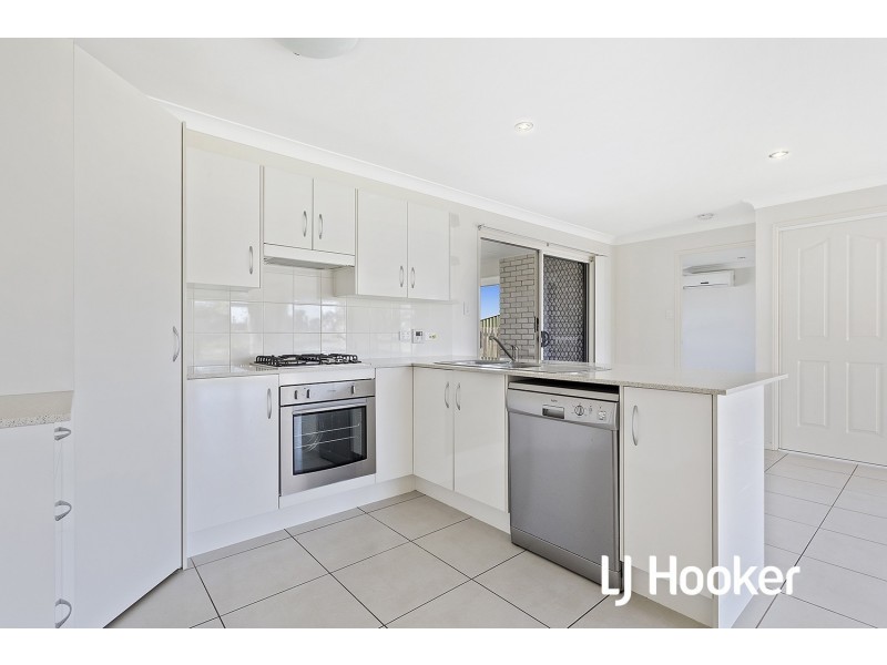 32 Lucas Street, Gracemere QLD 4702