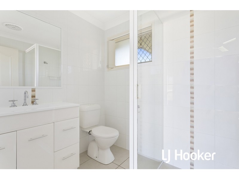 32 Lucas Street, Gracemere QLD 4702