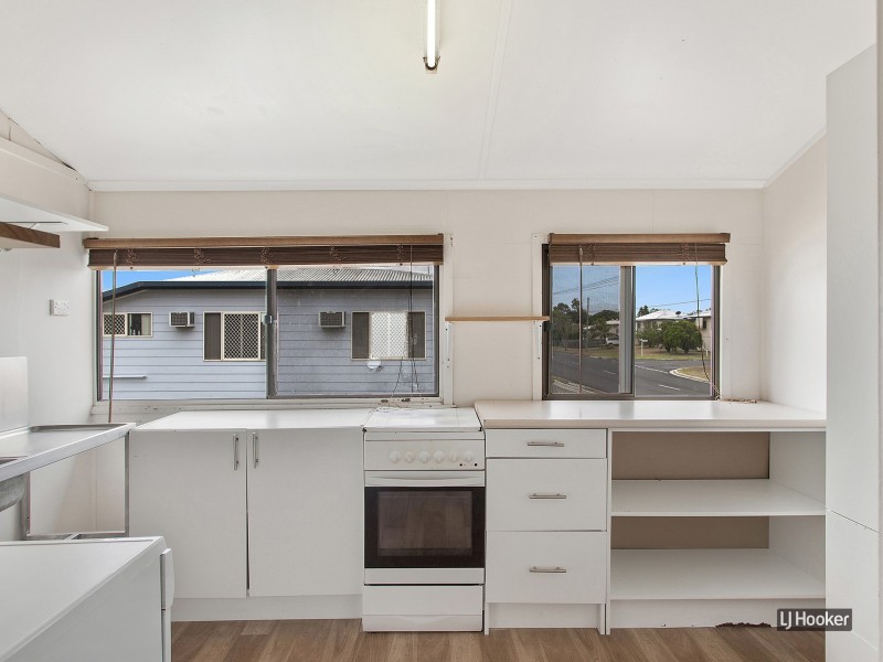 33 Dean Street, Berserker QLD 4701