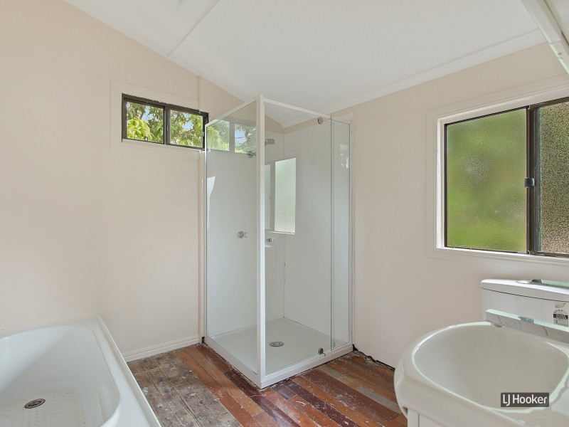 33 Dean Street, Berserker QLD 4701