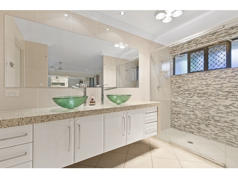 16 Treefern Terrace, Frenchville QLD 4701