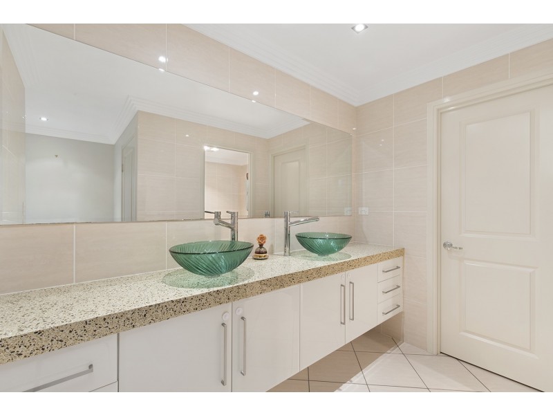 16 Treefern Terrace, Frenchville QLD 4701