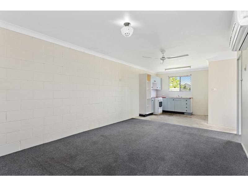 114 Stenlake Avenue, Kawana QLD 4701