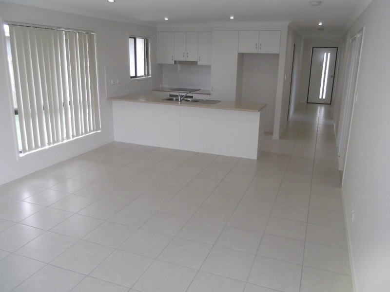 12 Marc Crescent, Gracemere QLD 4702