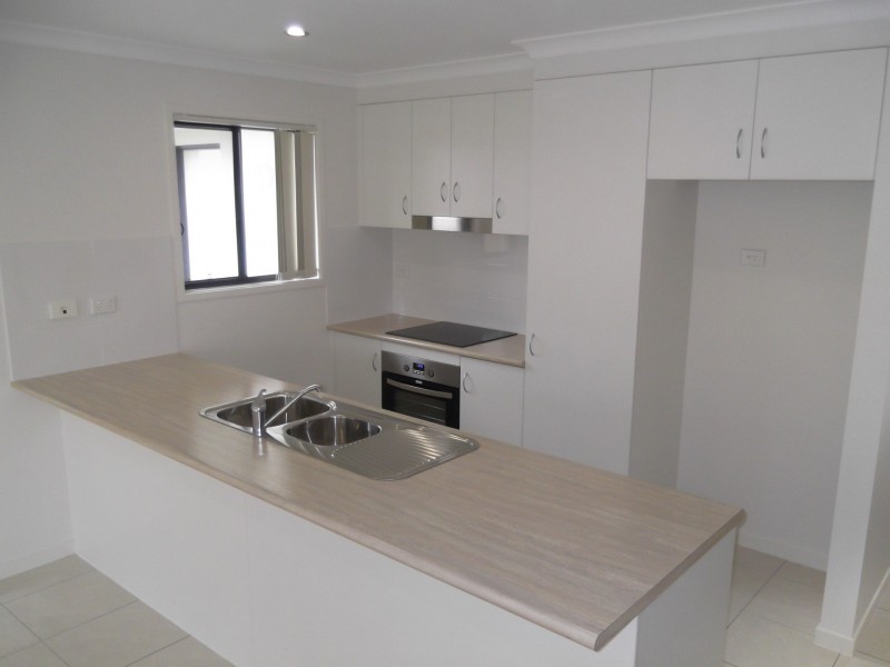 12 Marc Crescent, Gracemere QLD 4702