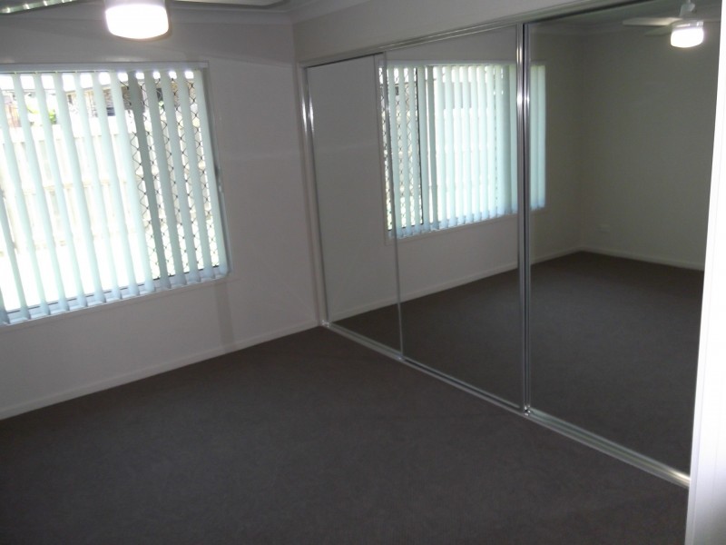 15 Thomas Street, Gracemere QLD 4702