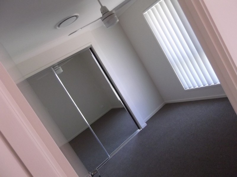 15 Thomas Street, Gracemere QLD 4702