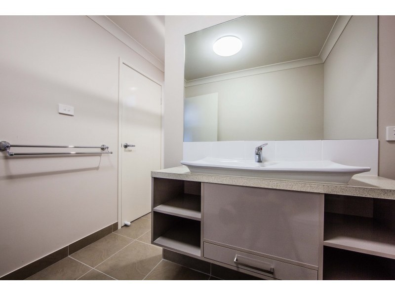 Unit 4/6 Charles Street, Berserker QLD 4701