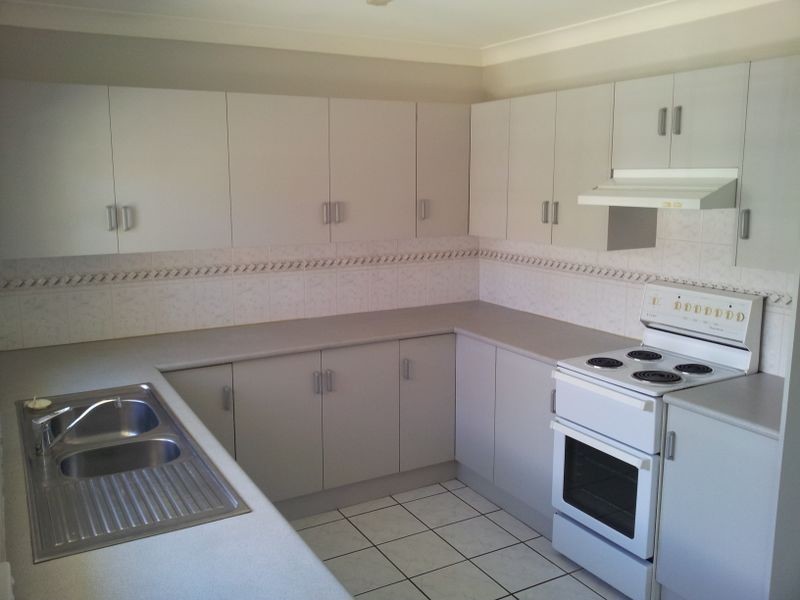 Unit 2/7 Ames Street, Kawana QLD 4701