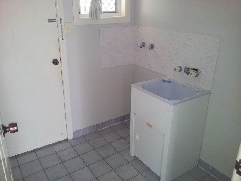 Unit 2/7 Ames Street, Kawana QLD 4701