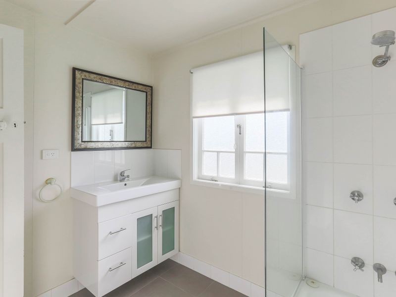 25 Face Street, Park Avenue QLD 4701