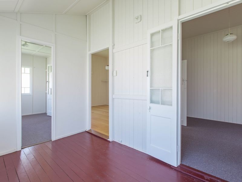 25 Face Street, Park Avenue QLD 4701