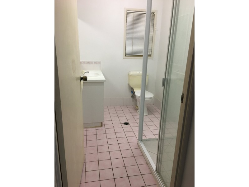 Unit 1/6 Lorraine Crt, Gracemere QLD 4702