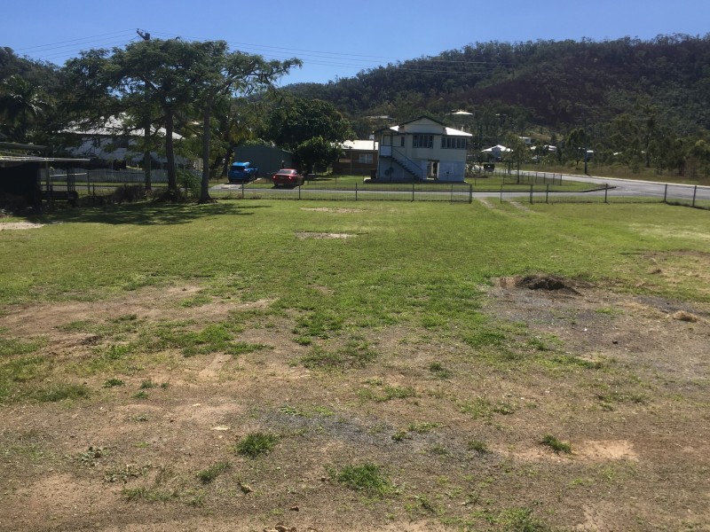 419 Rhodes Street, Koongal QLD 4701
