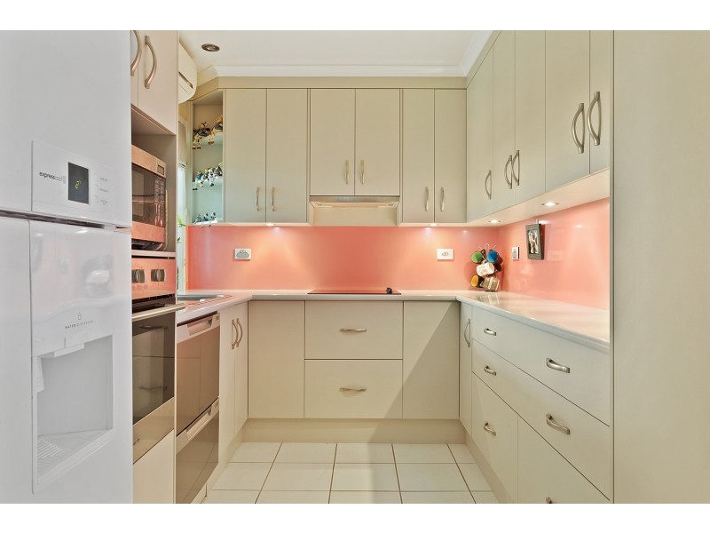 4 Griffin Street, Kawana QLD 4701