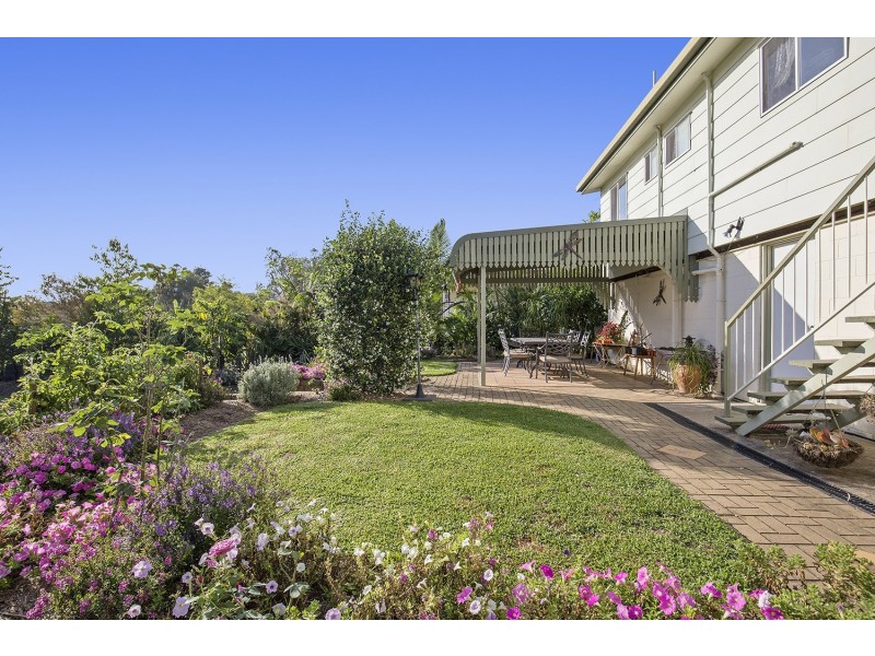 10 Larcombe St, Park Avenue QLD 4701