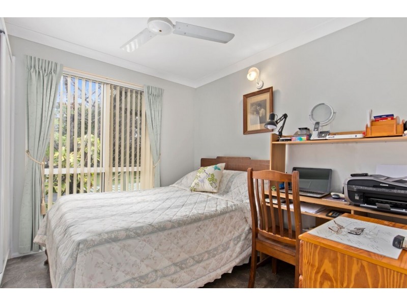 10 Larcombe St, Park Avenue QLD 4701