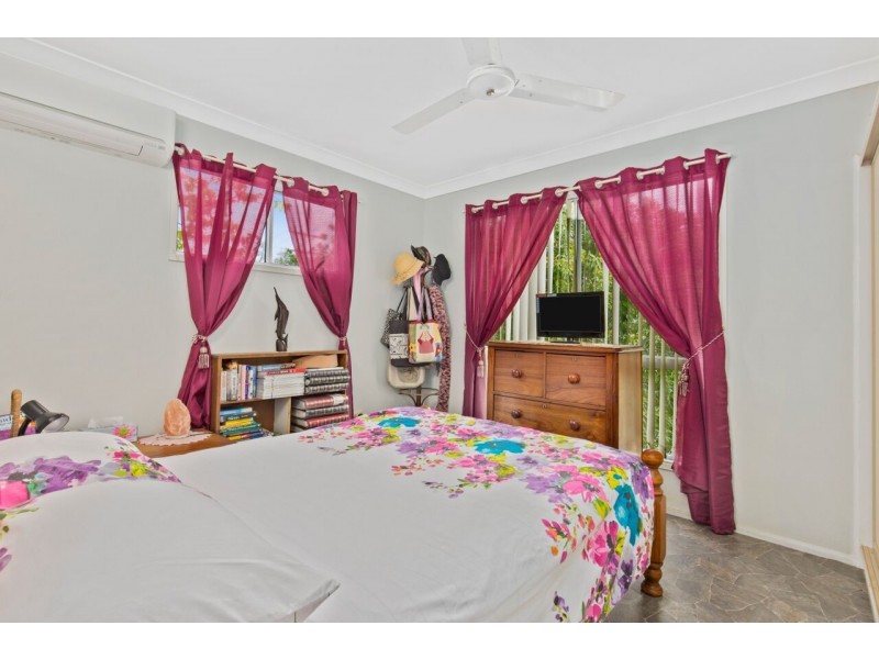 10 Larcombe St, Park Avenue QLD 4701