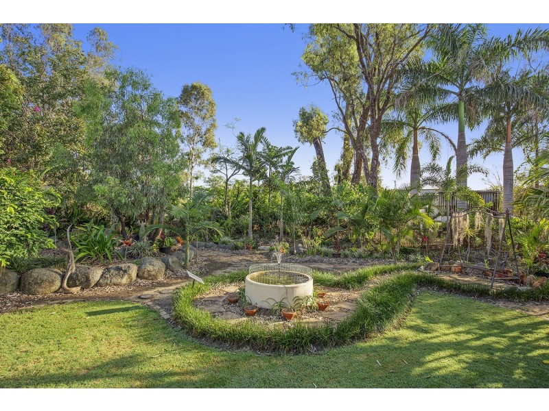 10 Larcombe St, Park Avenue QLD 4701