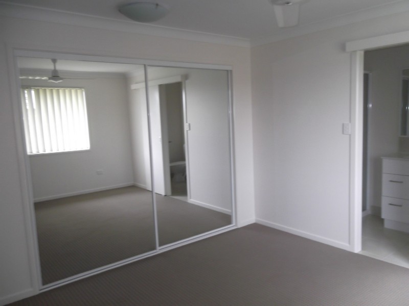 4 Jane Crescent, Gracemere QLD 4702