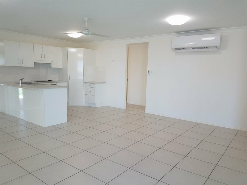 17 Jane Crescent, Gracemere QLD 4702